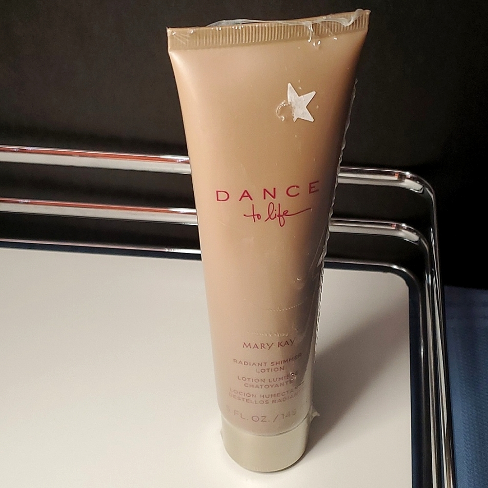 NEW Mary Kay Dance To Life Radiant Shimmer Lotion 148ml